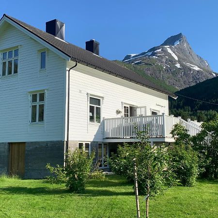 Bakken, Feriebolig Villa Volda Exterior foto